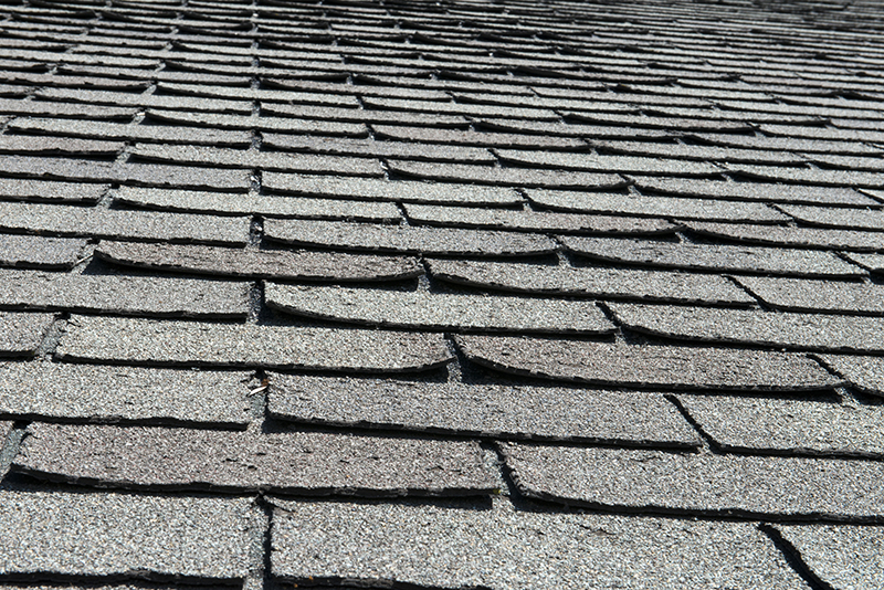 How to Tell If You Need a New Roof: 7 Telltale Signs You Shouldn’t Ignore